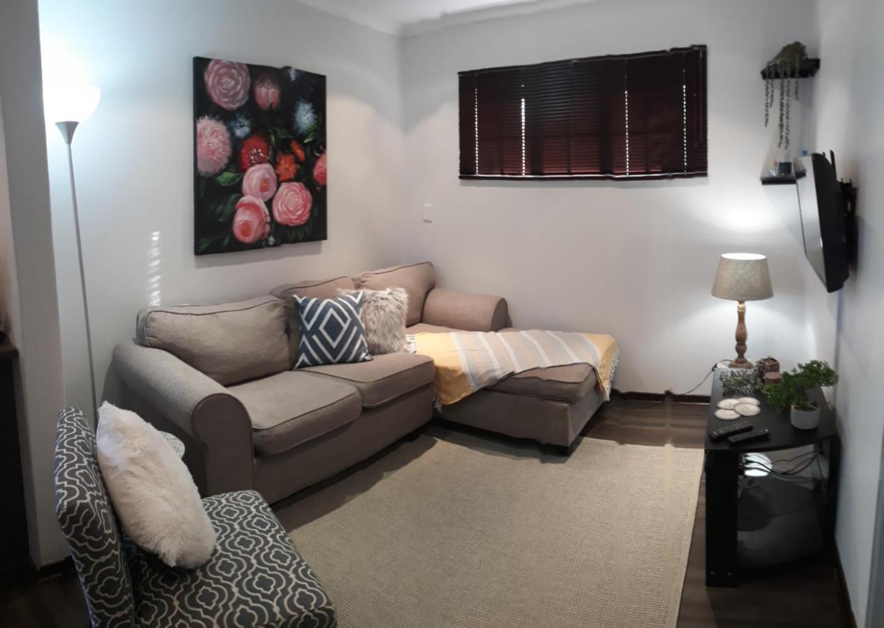 Appartement Fancy Pansy à Germiston Extérieur photo